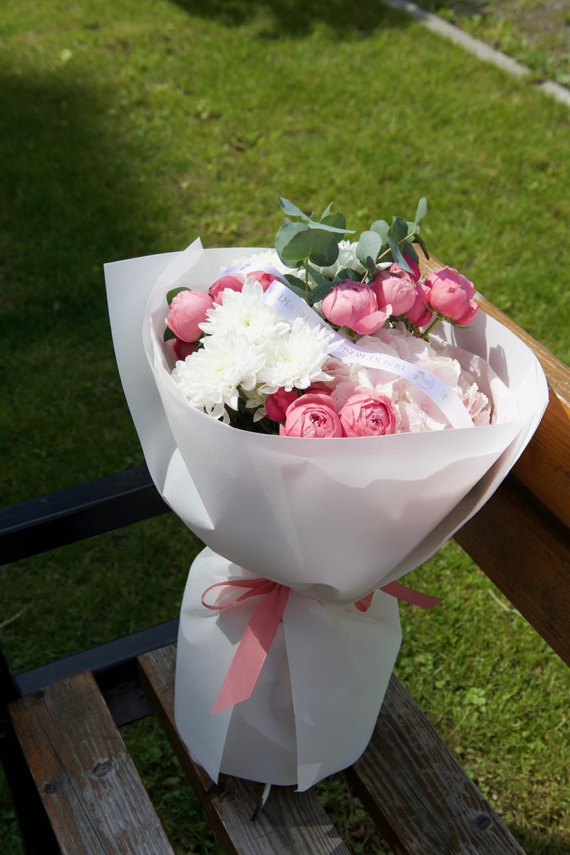 Квіти: Гортензія, хризантема, кущова троянда