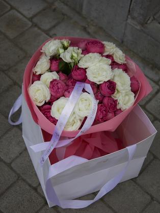 Квіти: Кущова троянда Wedding Party, Misty Bubbles